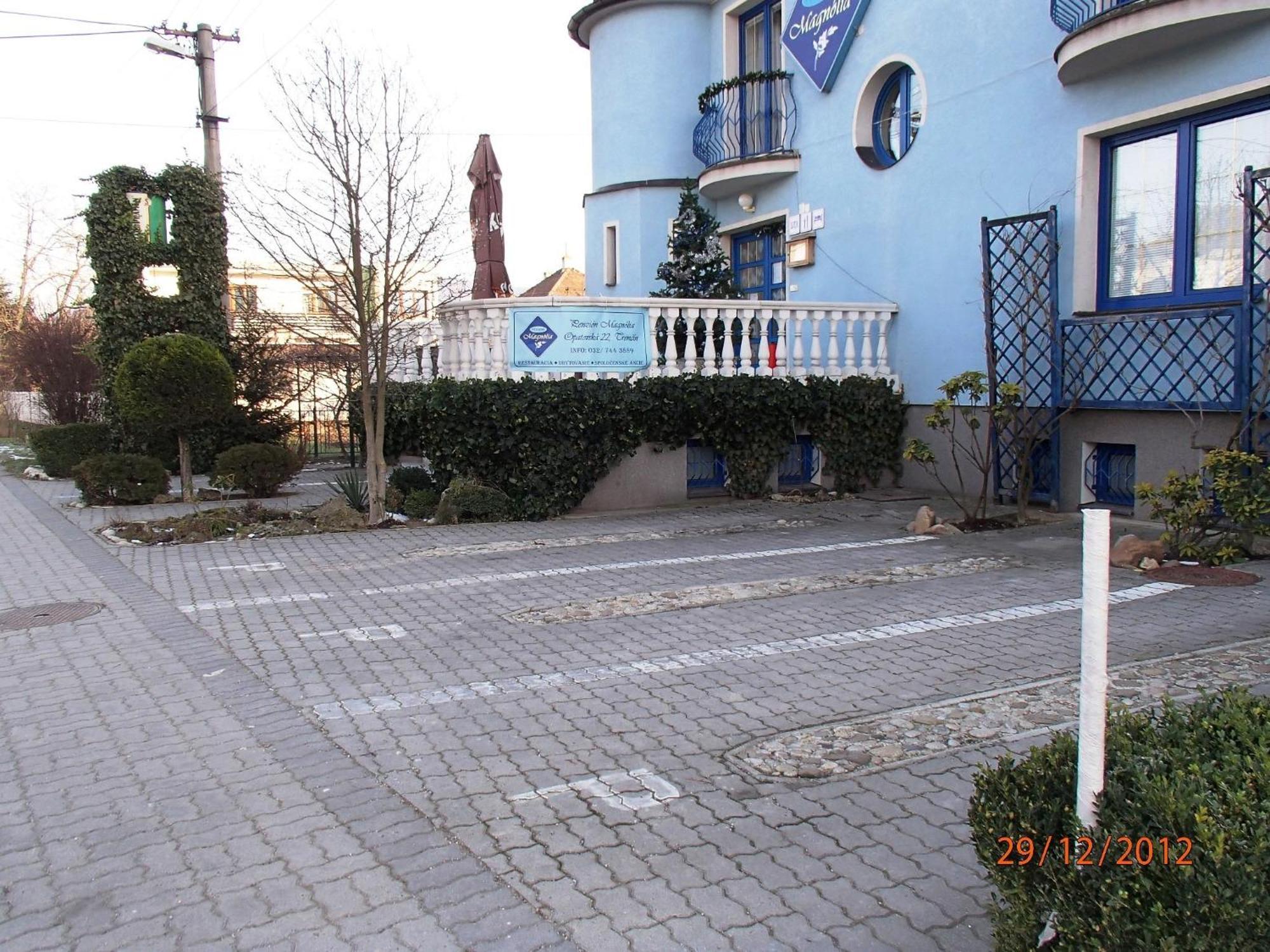 Pension Magnolia Trenčín Exterior foto